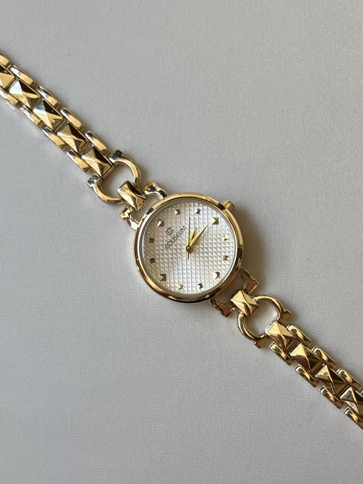 Coliseum Minimal Gold Saat - Görsel 1